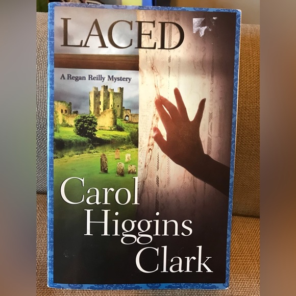Laced A Regan Reilly Mystery Paperback by Carol Higgins Clark - Picture 2 of 10